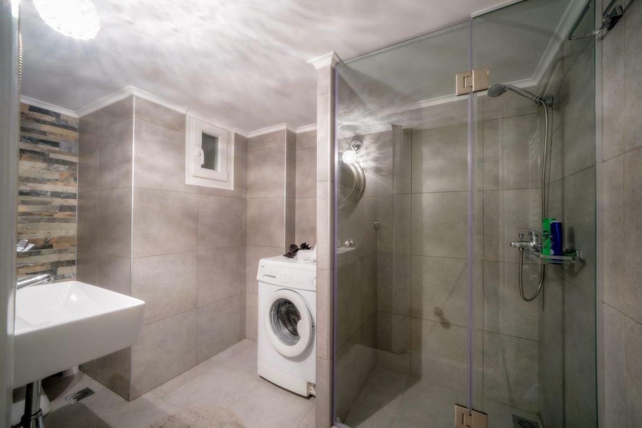 Acropolis Deluxe Apt. Apartman Szaloniki Kültér fotó